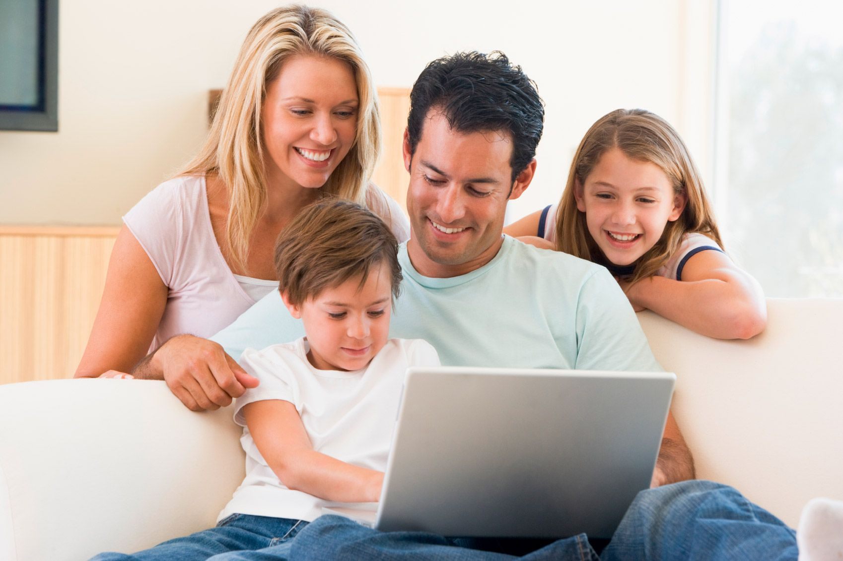 Common Questions About Our Mobile and Internet Lines in UAE